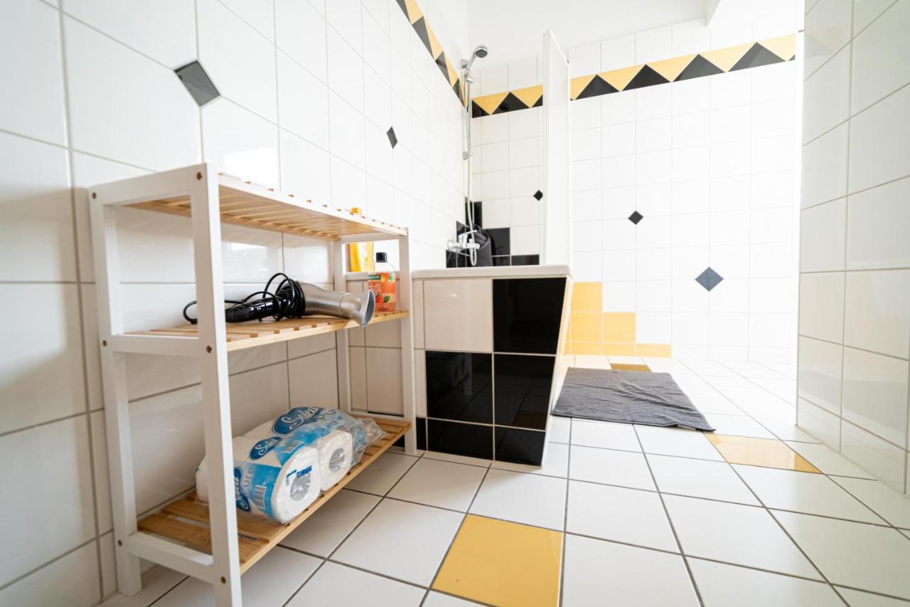 Fullhouse - Zwickau - R85 Apartments - Parking - 3 Beds - Nespresso Exteriör bild